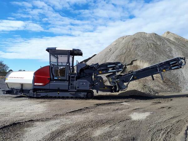 Перегружатель асфальта DYNAPAC MF2500CS IMIX